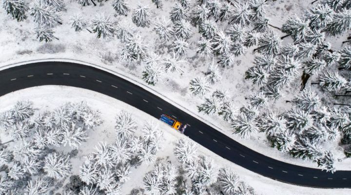 Bezpečné cesty aj chodníky – spoľahlivé riešenie s nemeckou posypovou soľou K+S